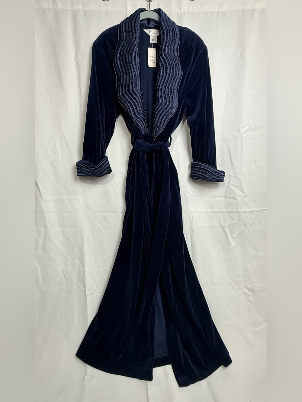 NWT Diamond Tea Robe Dillards Velour Elegant Blue Velvet / Satin Vintage Medium